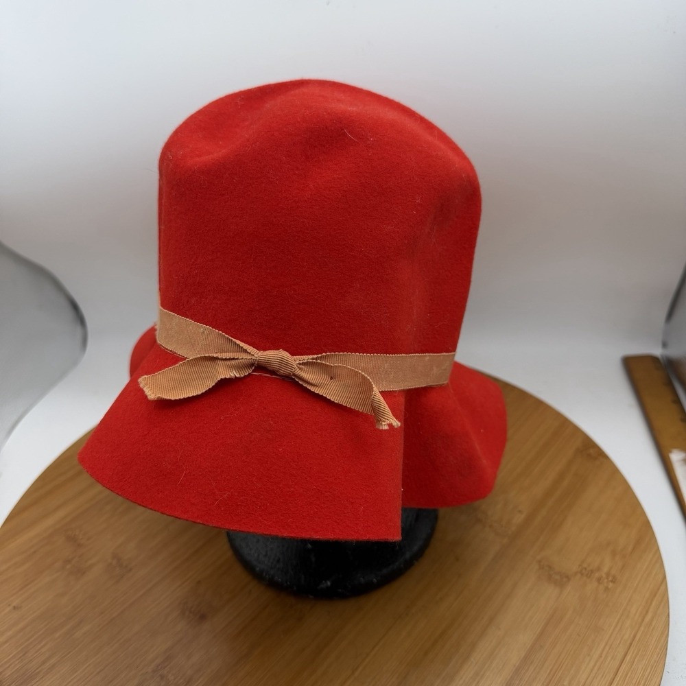 GENUINE EFFANEM 100% WOOL RED CRUSHER HAT LL Bean 7 1/4 MADE IN USA